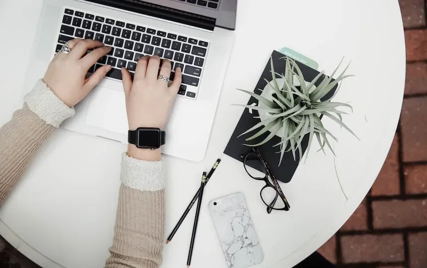 Désabonnez-vous des e-mails marketing pour réduire votre empreinte carbone